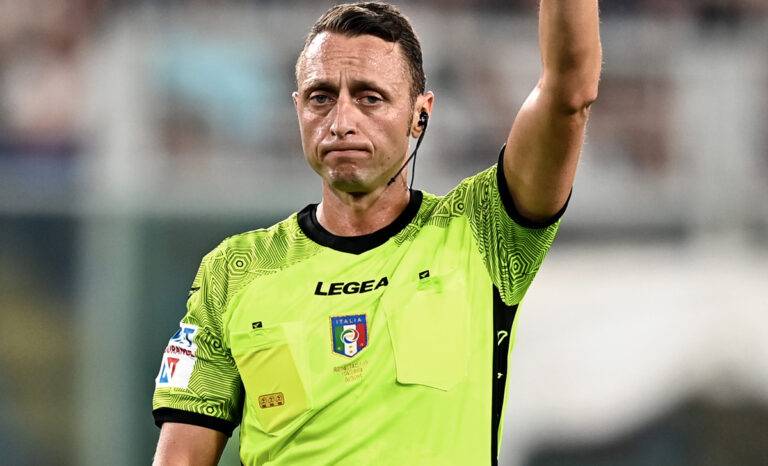 Napoli-Lecce, arbitra Abisso. Con lui gli azzurri sono imbattuti in campionato