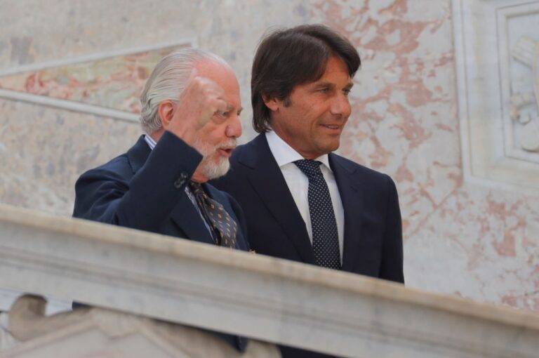La Repubblica – Il futuro della panchina del Napoli è Antonio Conte