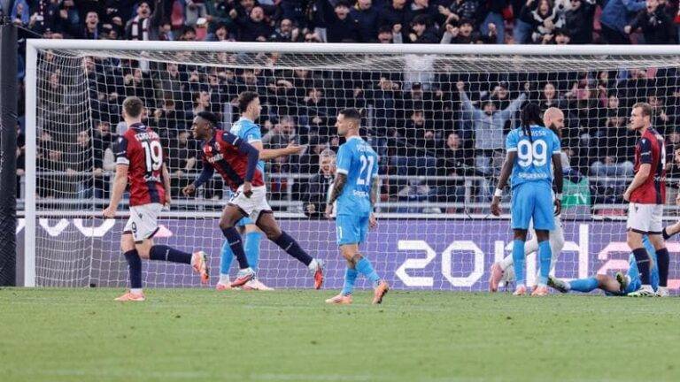 Un Napoli fisicamente spento e senza idee cade a Bologna complici anche le scelte del tecnico