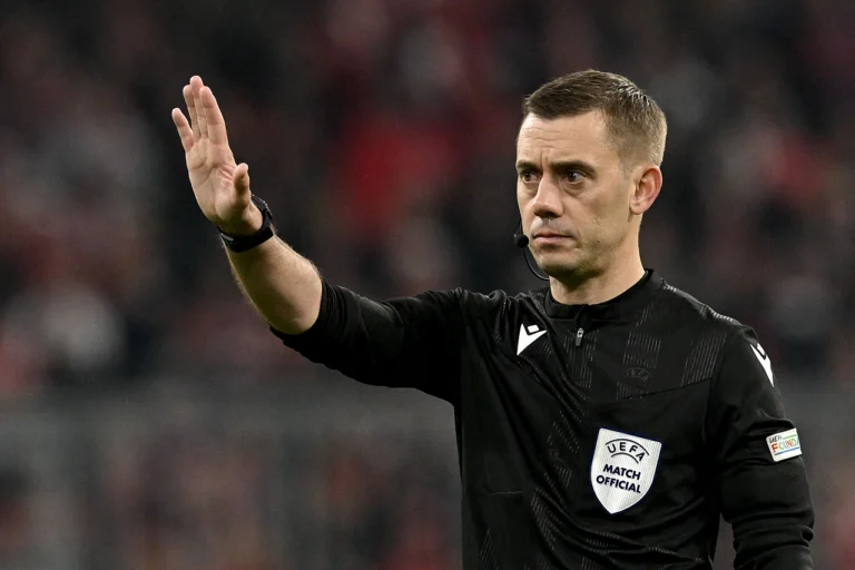 UFFICIALE, Napoli-Chelsea: arbitrerà Turpin