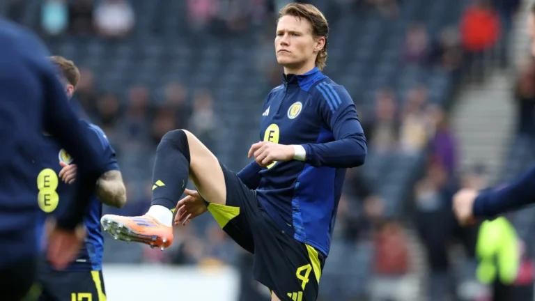 Per McTominay 70’ con la sua Scozia contro il Giappone,  l’azzurro il più pericoloso con un palo