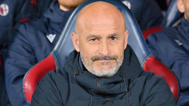 Bologna, Italiano a Dazn: “Rowe è stato bravissimo. Berna? Ha nel contratto che deve calciare le bottigliette…”