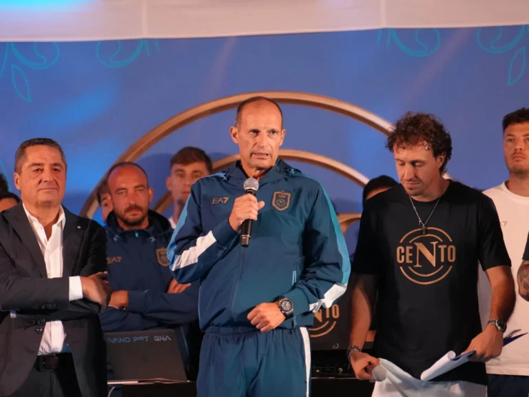 È un Napoli ancora da decifrare, senza gioco e senza furore agonistico