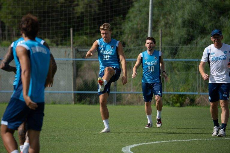 SSC Napoli Training Center – Gli azzurri si preparano per il Como