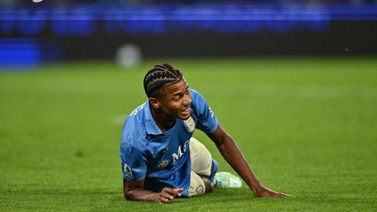 Ennesima tegola per Allegri. Neres si ferma di nuovo
